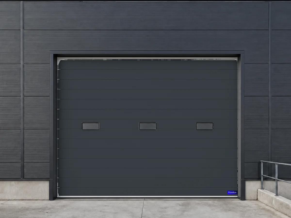 Porte sectionnelle industrielle hublots 4000x3000